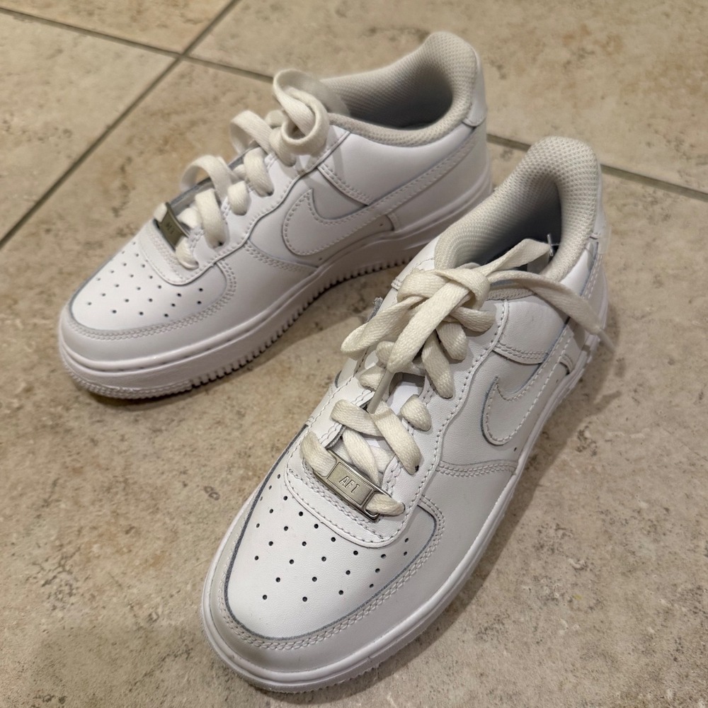 Nike Air Force 1 Low Triple White Leather Sneakers Big Kids Size 2.5Y